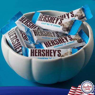 Hershey's Cookies & Cream Chocolate Snack Size Jar, 350g (Approximately 25 Pieces)